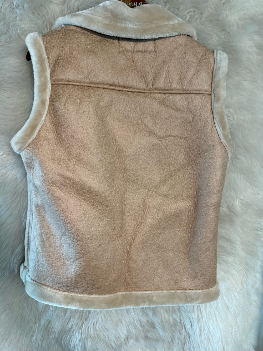 FRENCH CONNECTION Belen Notch-Collar Faux-Fur Vest - Picture 4 of 5